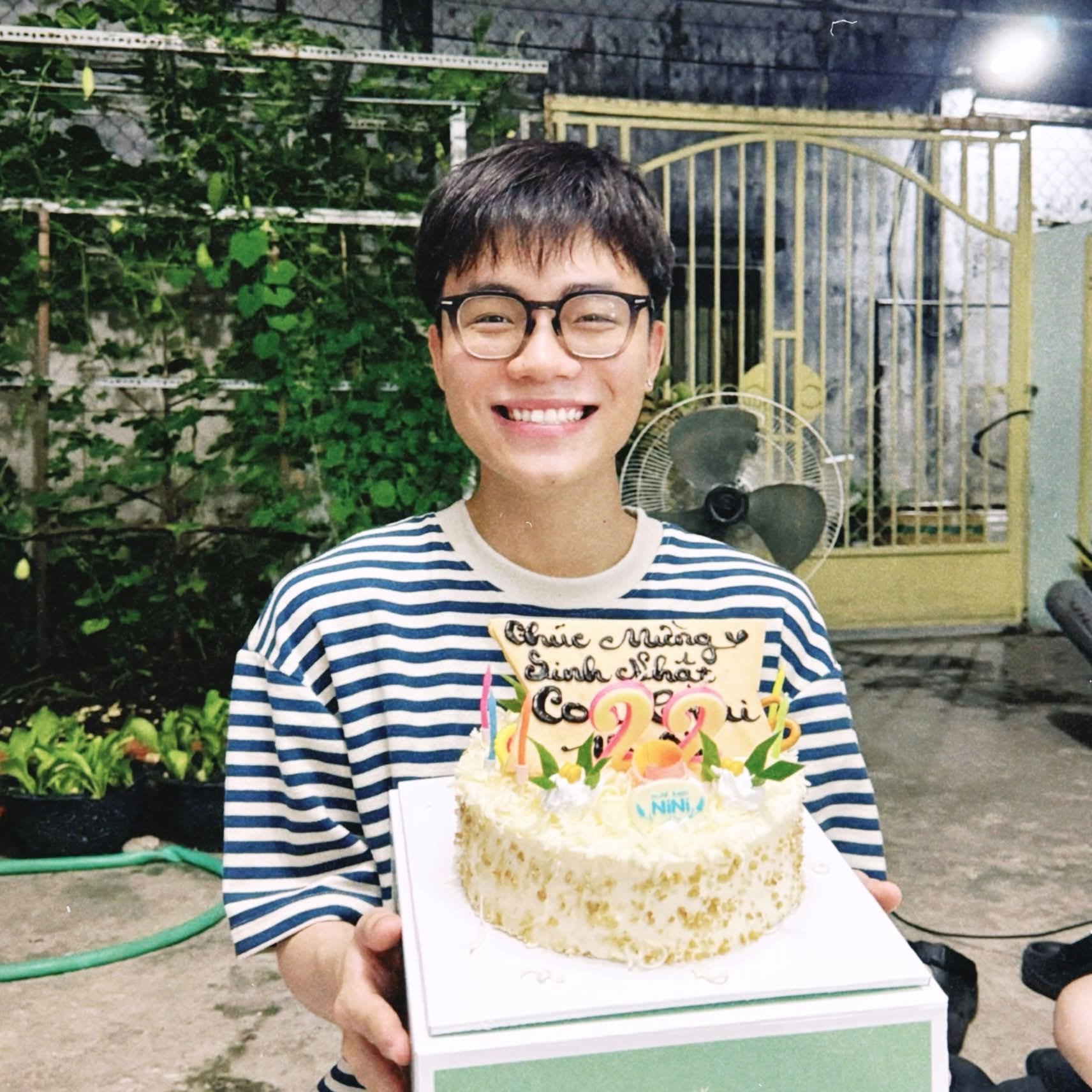 Clip đang viral của tân cử nhân ĐH Văn Lang: 10 năm trước là thí sinh The Voice Kids, tiết lộ hoàn cảnh hiện tại
