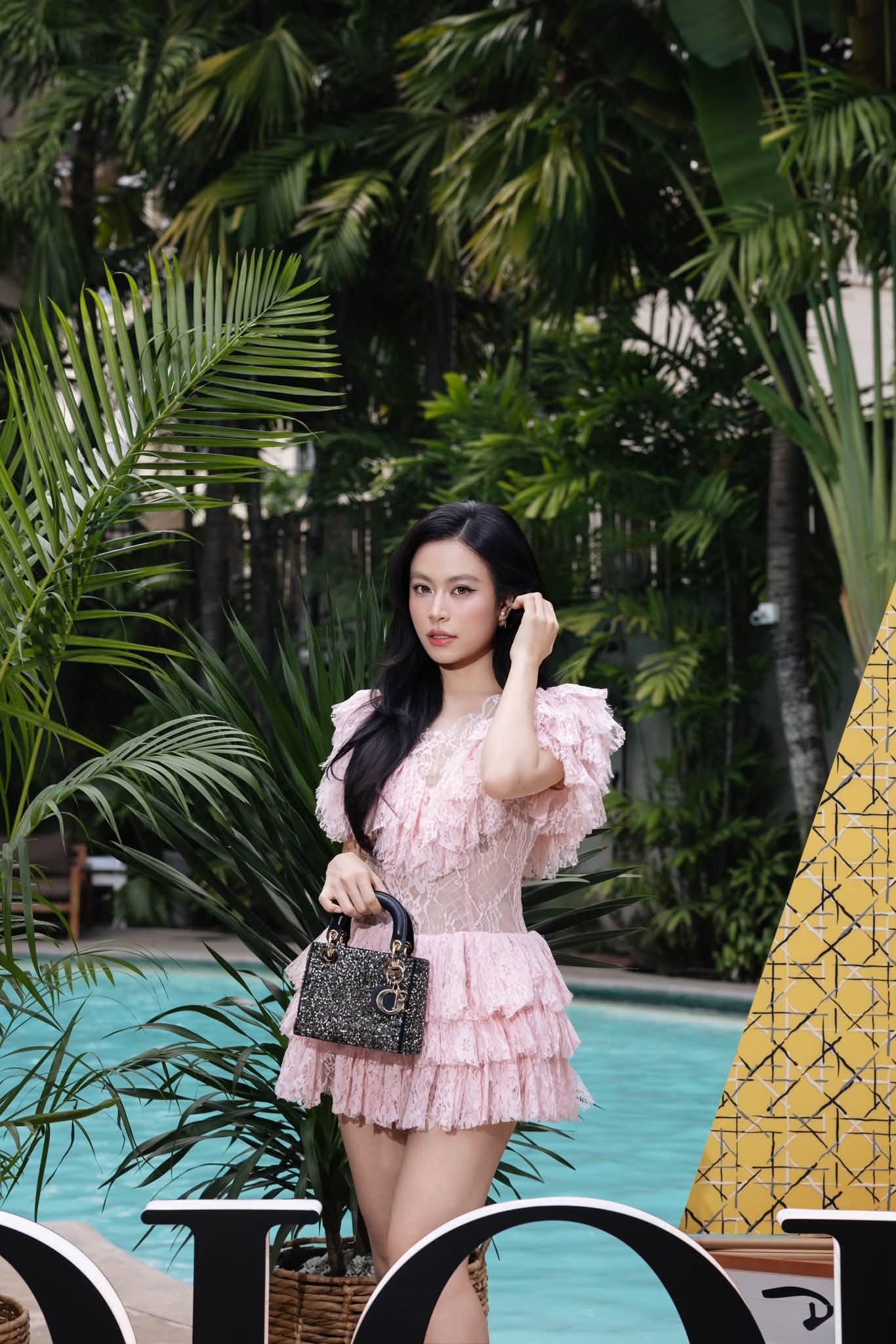 Nữ ca sĩ tập trung cho cuộc sống riêng, thỉnh thoảng xuất hiện ở sự kiện