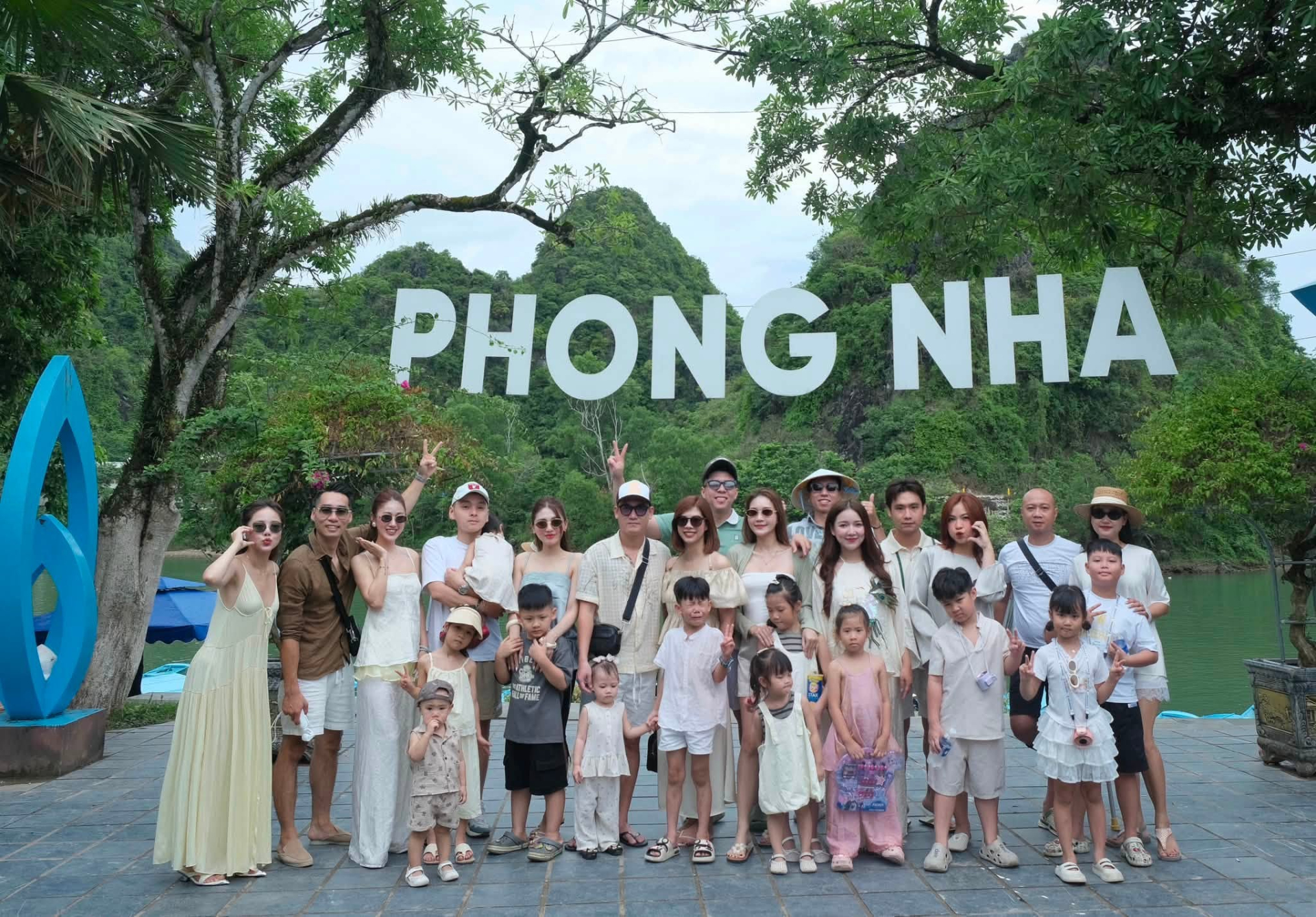 Lựa chọn thuê xe giúp thuận tiện di chuyển giữa các điểm tham quan ở Quảng Bình