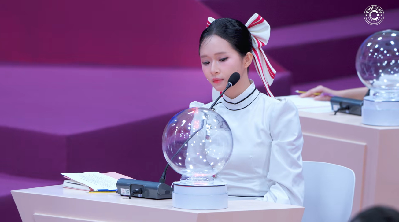 Danh tính thí sinh “mặt búng ra biểu cảm” trong show phép thuật của Dược Sĩ Tiến
