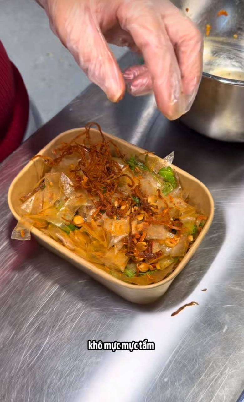 Quán cơm chỉ trong