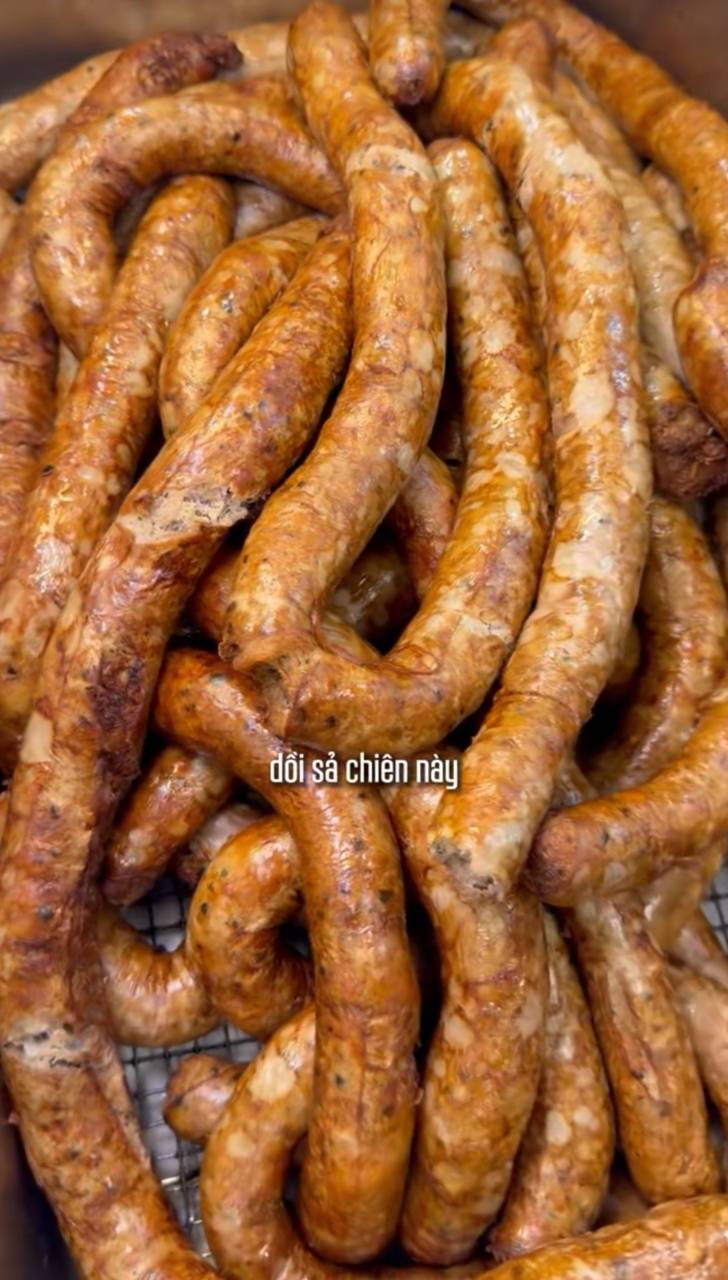Quán cơm chỉ trong