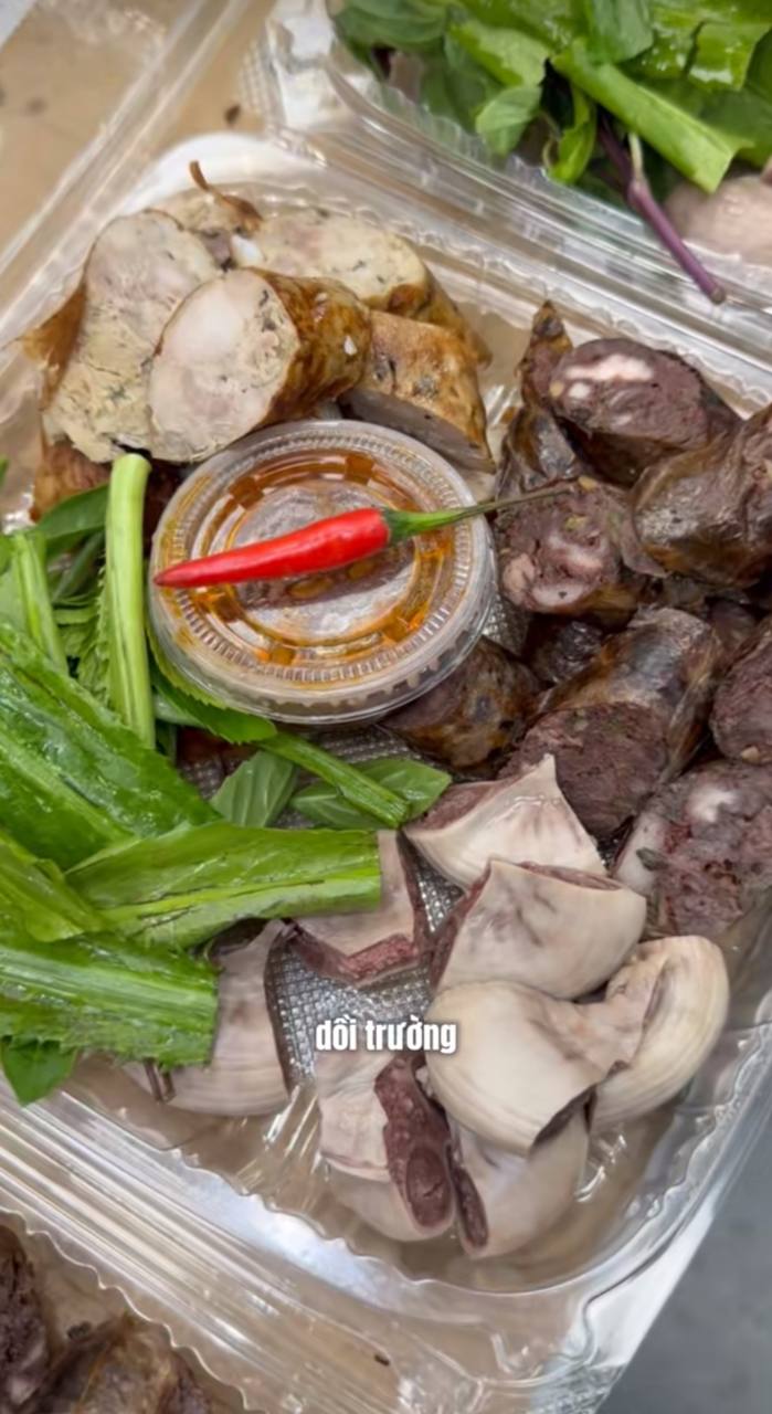 Quán cơm chỉ trong