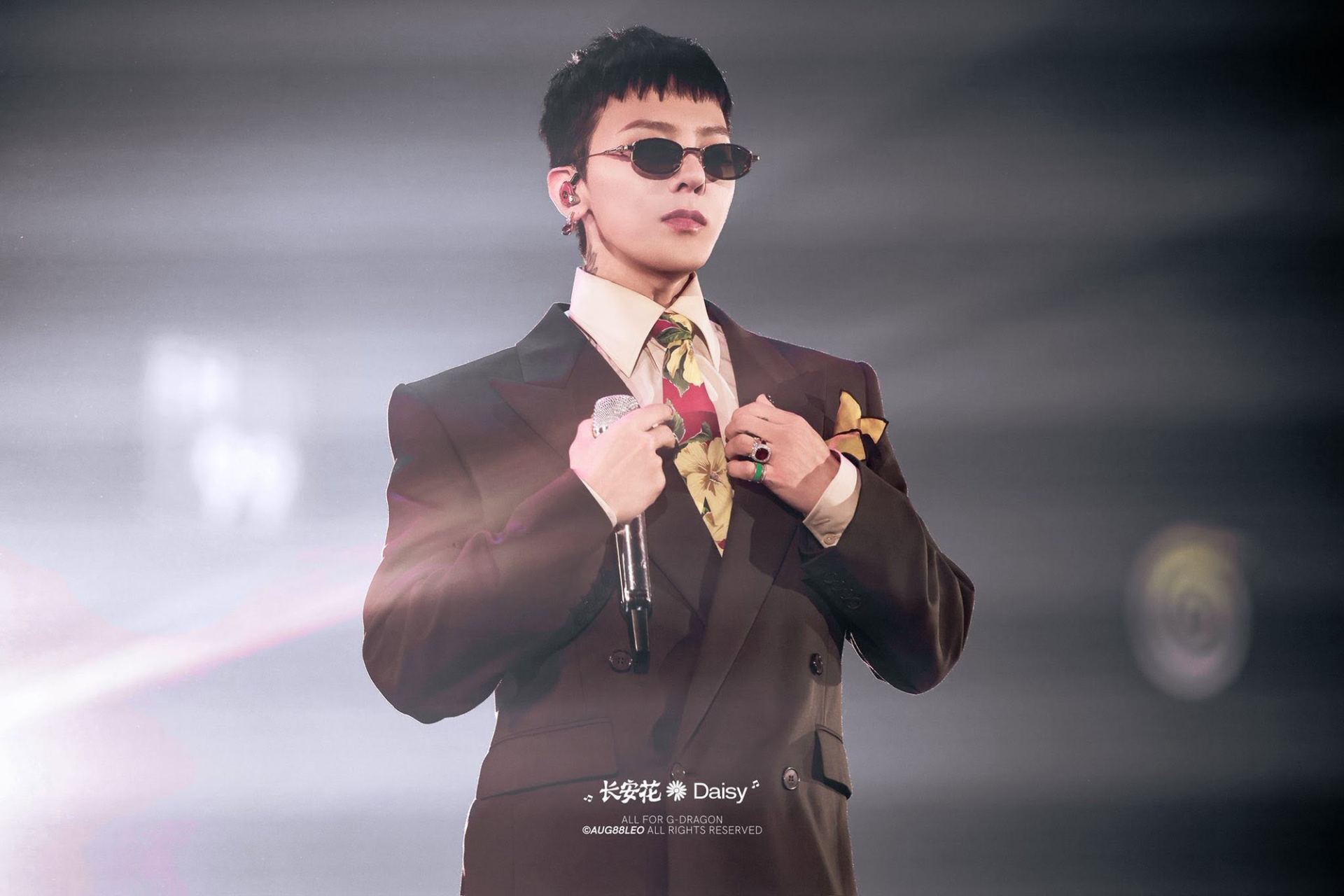 Khoản tiền thù lao G-Dragon nhận được trong năm 2025 được ước tính hơn 65 tỷ won, tương đương gần 1.100 tỷ đồng