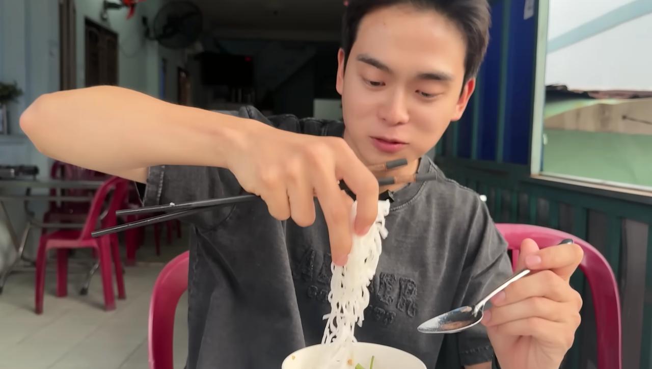 Chàng trai Hàn Quốc thừa nhận từng