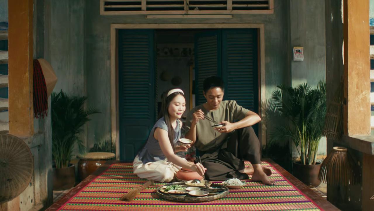 Tại sao đám cưới Phương Mỹ Chi ăn cá kèo mắm me?