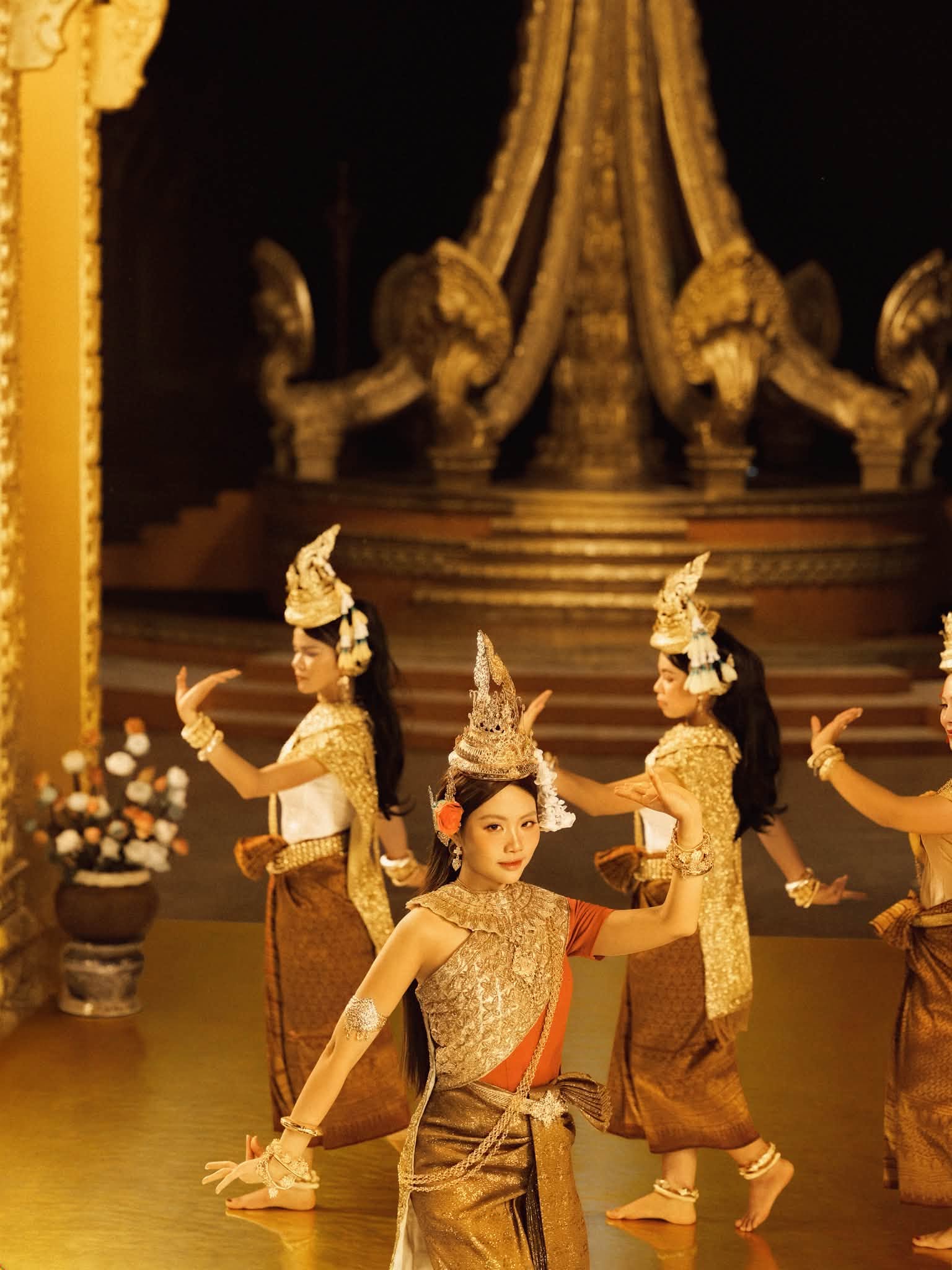 Phương Mỹ Chi và ekip khắc hoạ 1 cuộc sống đầy màu sắc đậm chất Khmer Nam Bộ