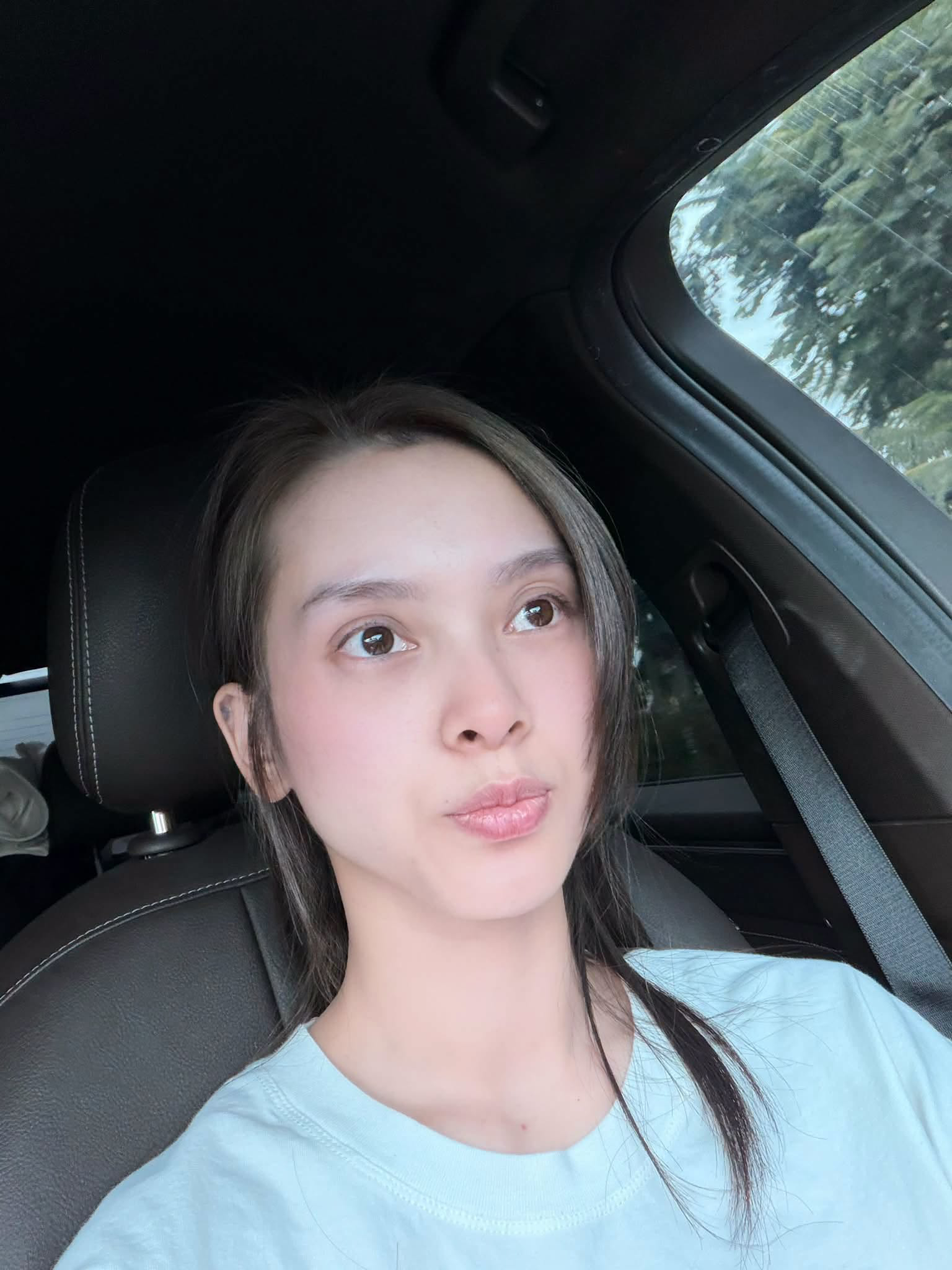 Quỳnh Lương vấp loạt chỉ trích vì phát ngôn văng tục trên sóng livestream