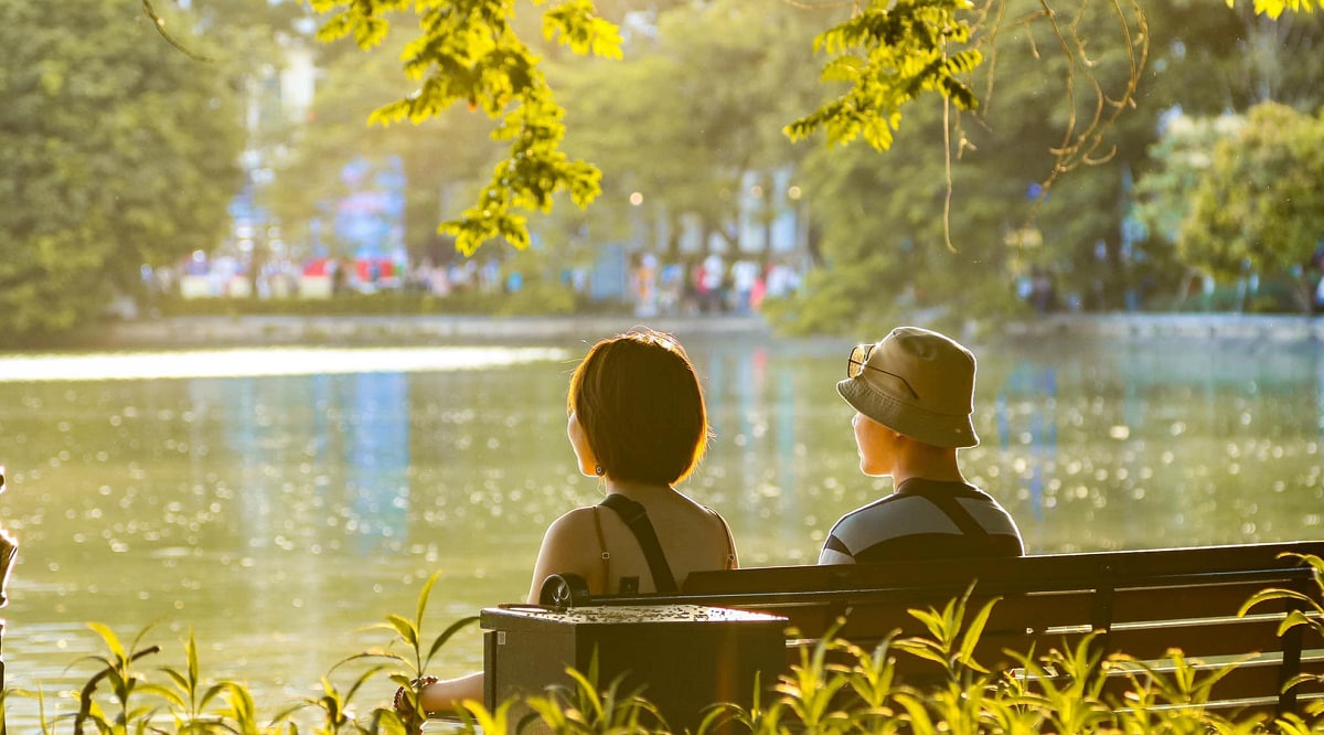 Hà Nội tháng 9 có gì mà khiến người ta muốn trở lại? Từ mùa thu rất tình đến “dòng chảy di sản” nghìn năm