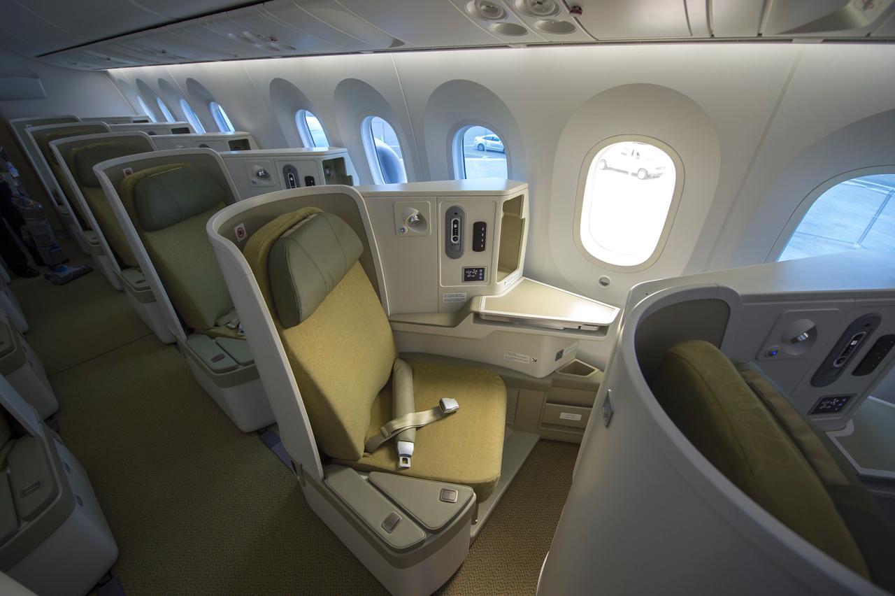 Bên trong máy bay Boeing 787-9