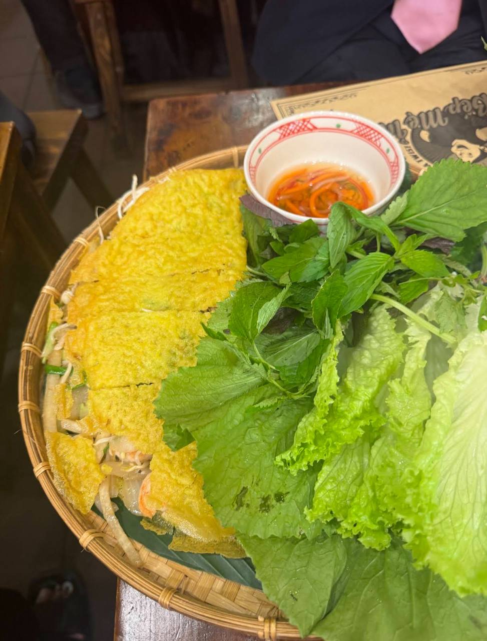  Bánh xèo là món được nhiều khách gọi nhất khi tới đây. Ảnh: Google Review  