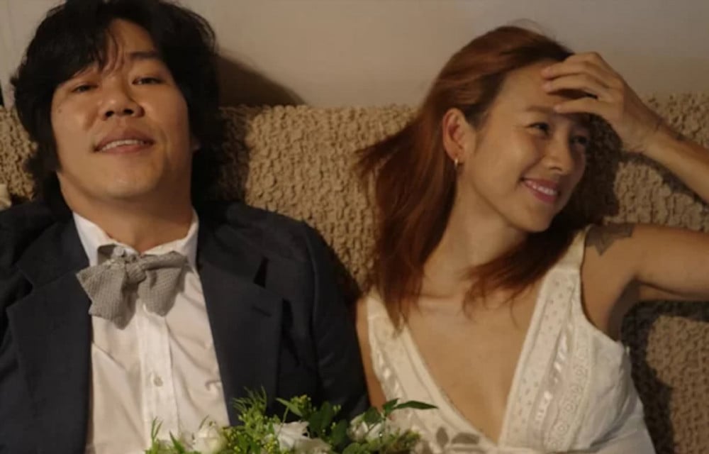 Cặp đôi dần phải lòng nhau theo thời gian. Ảnh: Naver