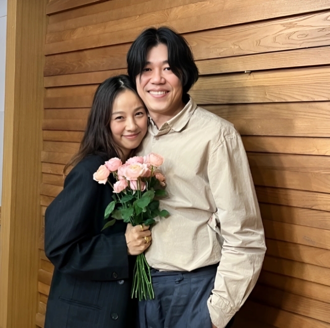Chuyện tình đẹp của Lee Hyori - Lee Sang Soon đã khiến cho nhiều khán giả không khỏi ngưỡng mộ. Ảnh: Nate