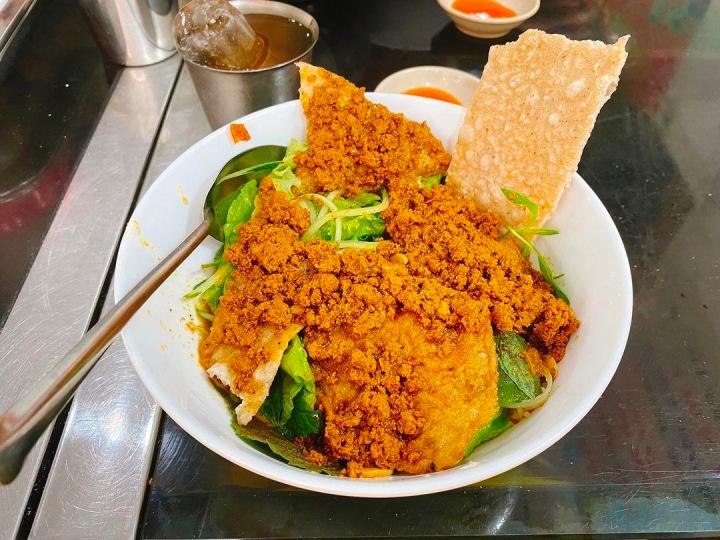 Bún riêu rạm là món phổ biến tại Quy Nhơn