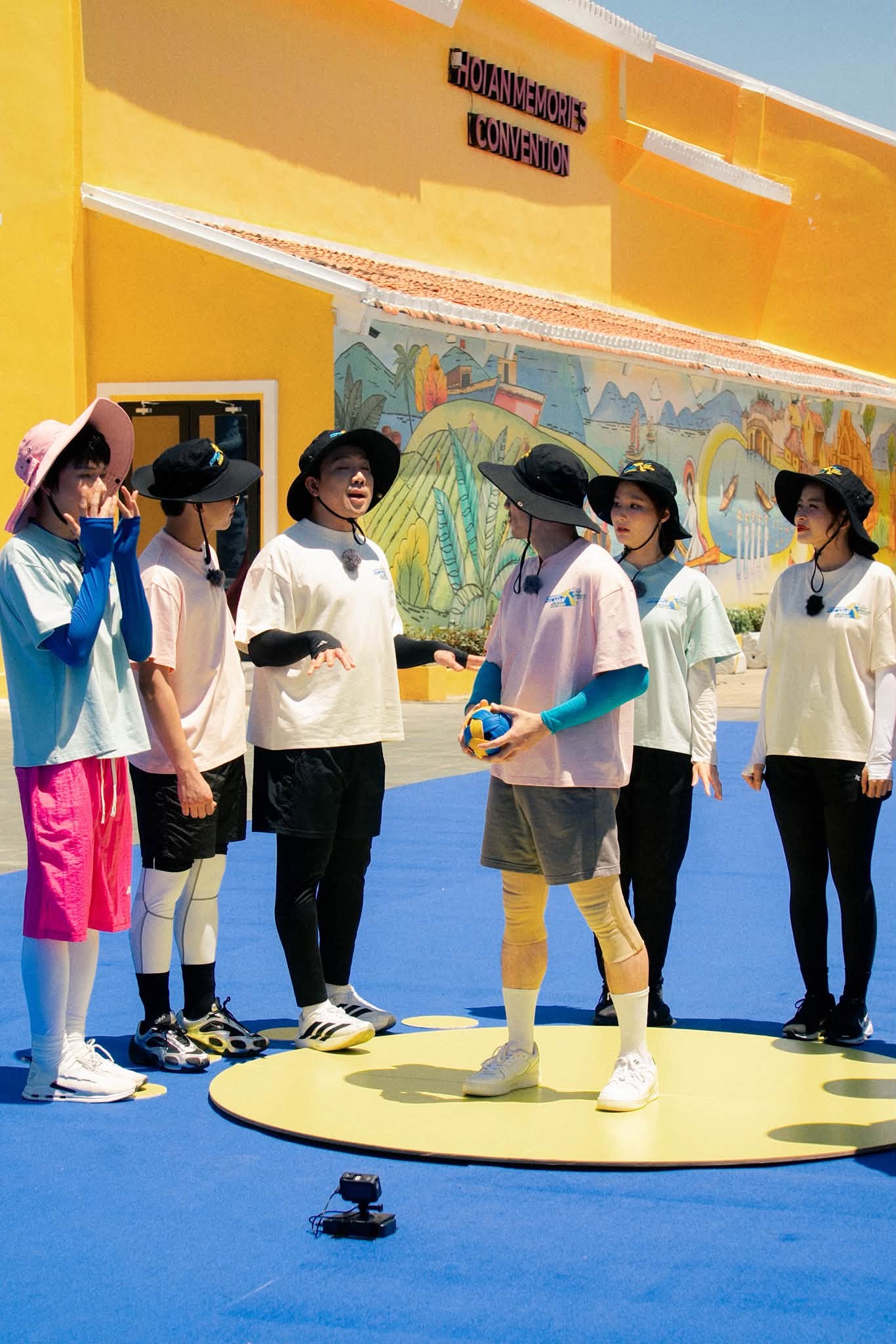 Trấn Thành khẳng định sự yêu thích dành cho Running Man Việt, xem các thành viên trong dàn cast như gia đình