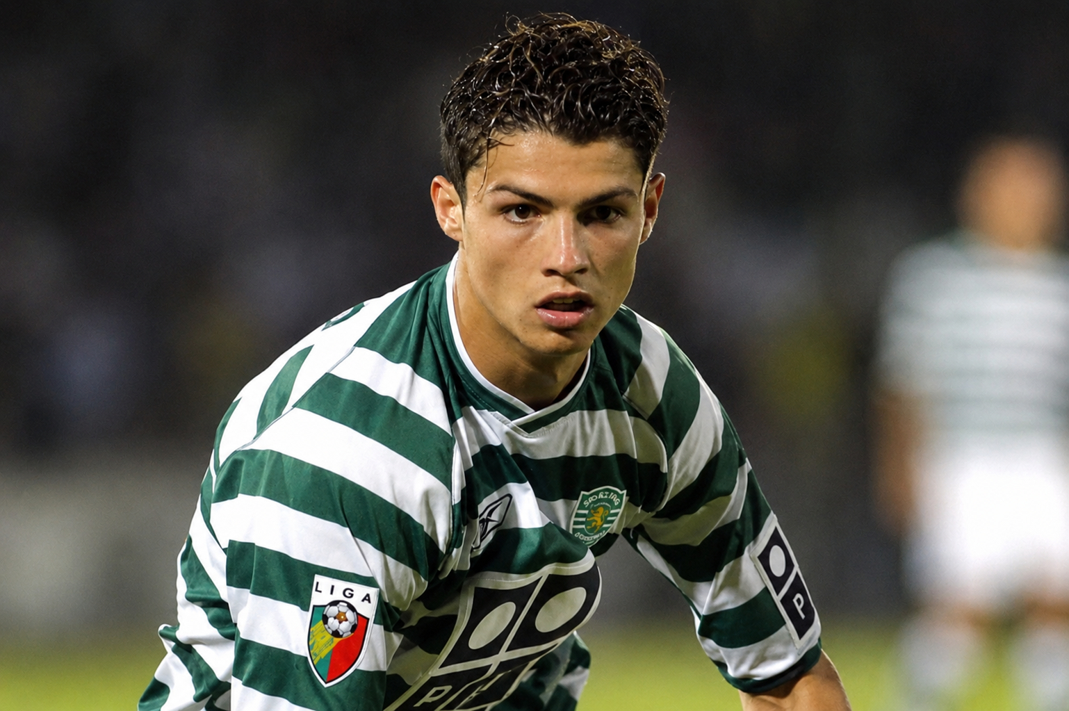 Ở tuổi 15, Cristiano Ronaldo từng đứng trước nguy cơ từ bỏ bóng đá vì mắc hội chứng nhịp tim nhanh (Ảnh: Men's Health)