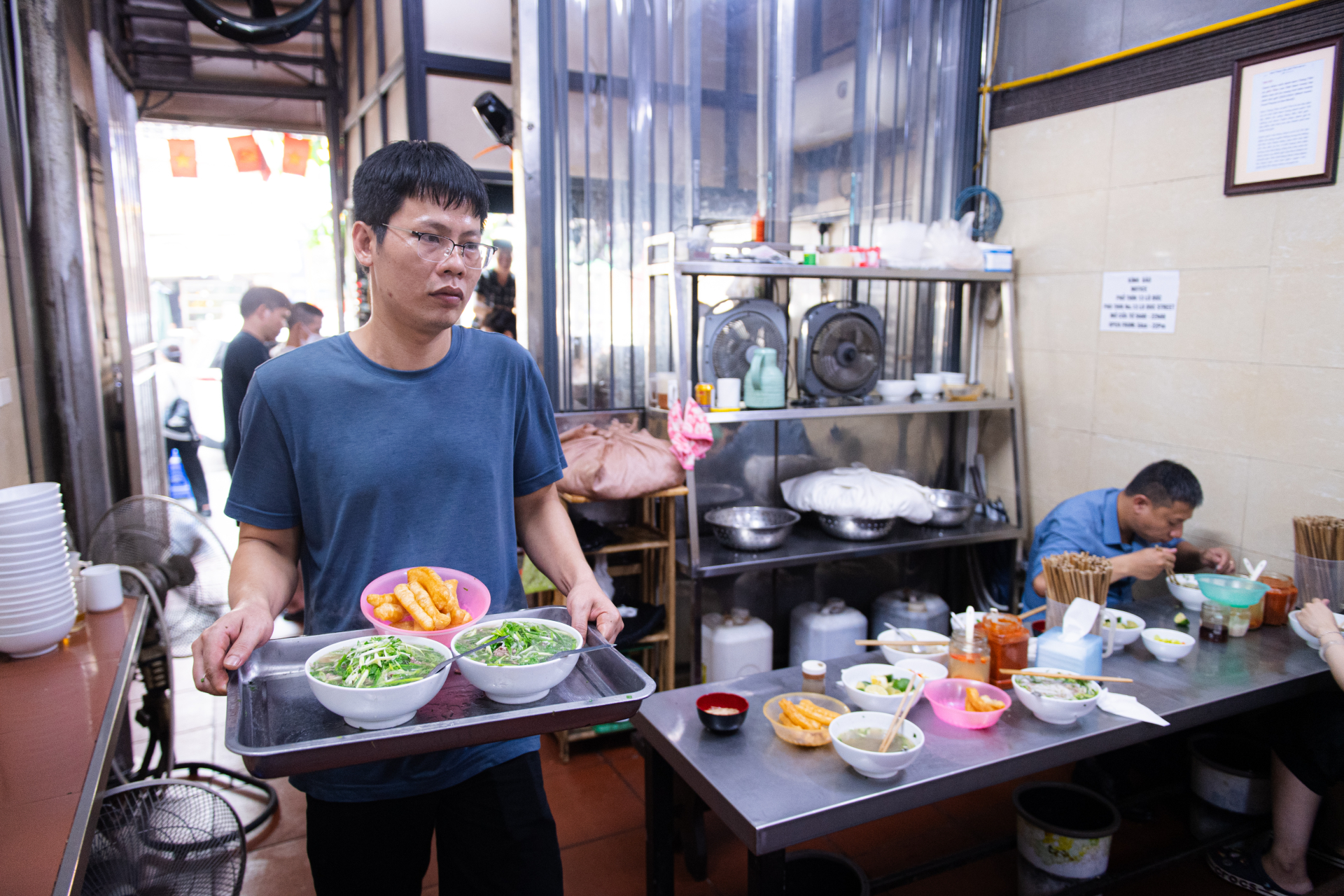 Phở Thìn Lò Đúc lên tiếng về bát phở cán mốc 100.000 đồng: