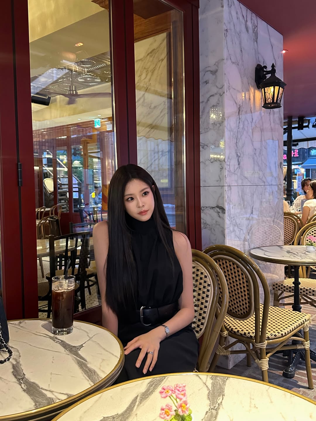 cao 173cm, sở hữu thần thái của một Hoa hậu Hàn Quốc với tỷ lệ cơ thể gần như 9/10, gồm tay chân dài và khuôn mặt nhỏ nhắn, nét đẹp hiện đại. Ảnh: X