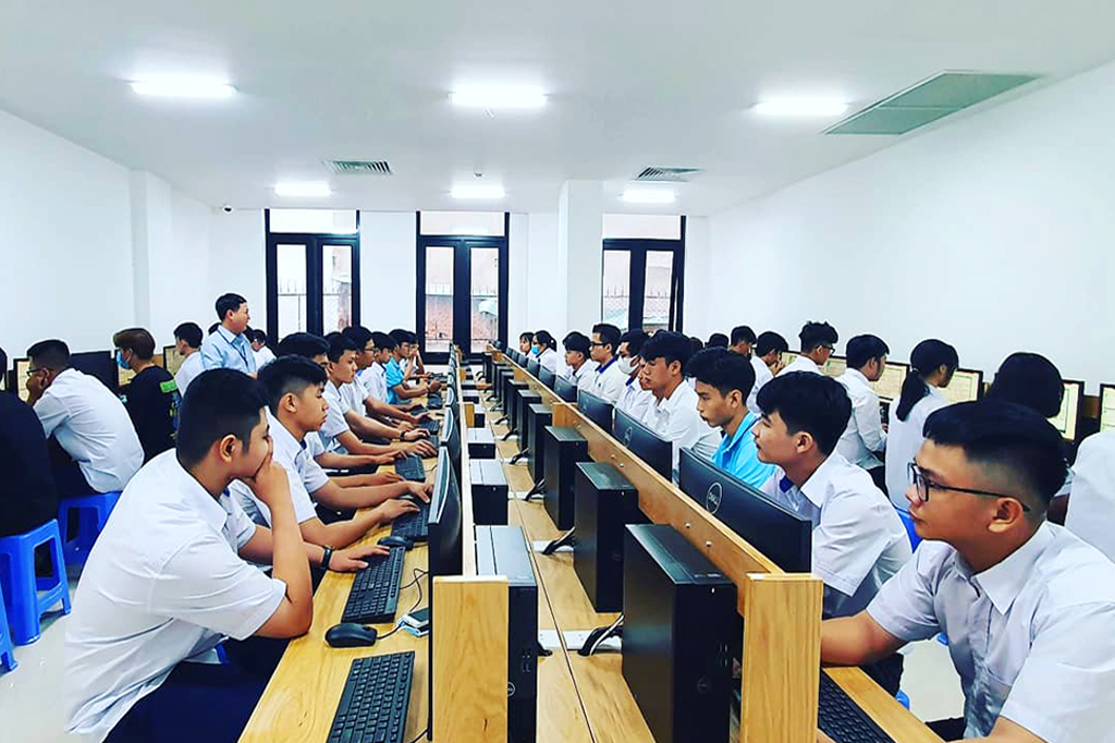 Phòng thực hành công nghệ thông tin