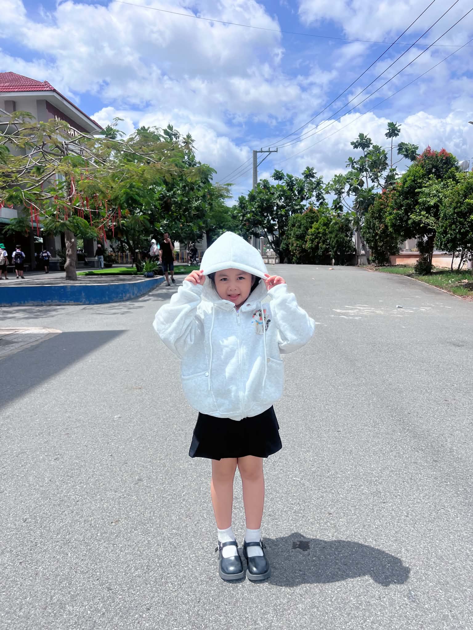 Min đã bén duyên với việc đóng quảng cáo, làm mẫu ảnh từ bé