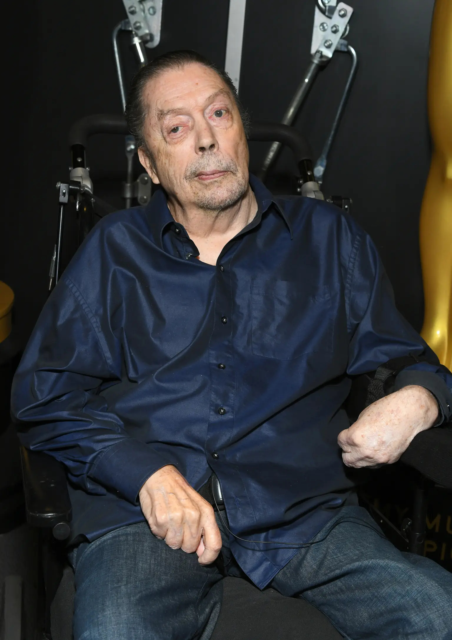 Tim Curry là nam nghệ sĩ đa năng ở làng giải trí. Ảnh: Pagesix
