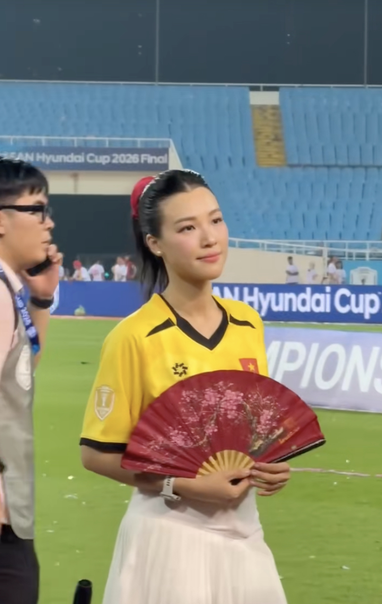Lê Giang Patrik yêu Hoàng Oanh một cách cuồng nhiệt!