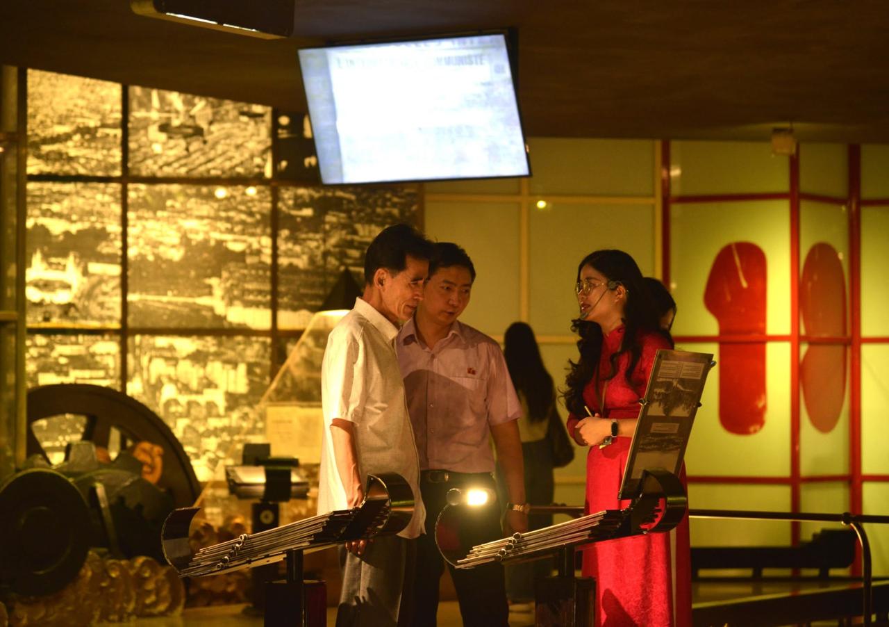 2/9 này ở Hà Nội đi đâu? Bảo tàng vừa mở cửa trở lại với 9 Bảo vật quốc gia, 7.000 hiện vật đưa du khách “đi xuyên” những lớp ký ức của Thủ đô