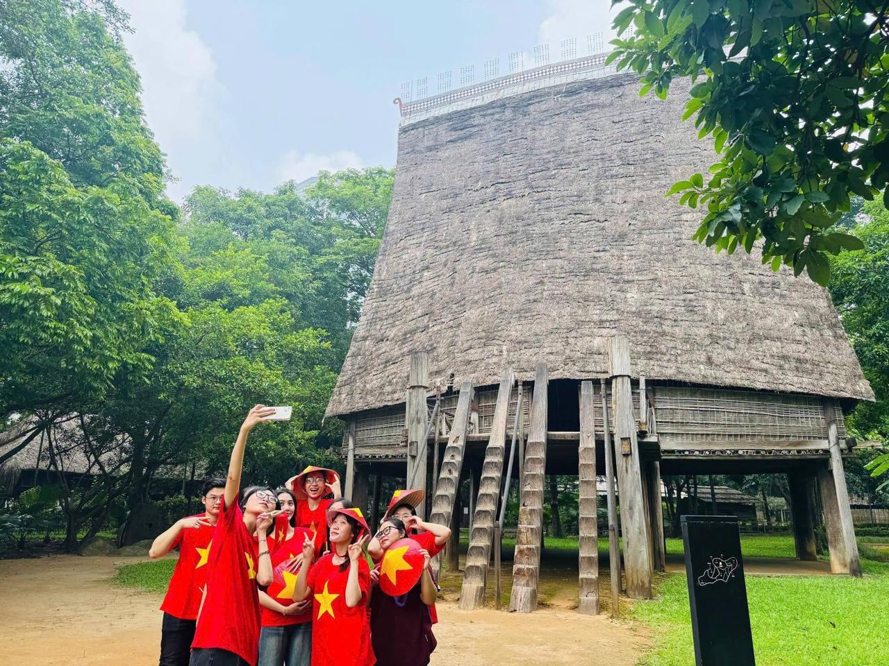 2/9 này ở Hà Nội đi đâu? Bảo tàng vừa mở cửa trở lại với 9 Bảo vật quốc gia, 7.000 hiện vật đưa du khách “đi xuyên” những lớp ký ức của Thủ đô