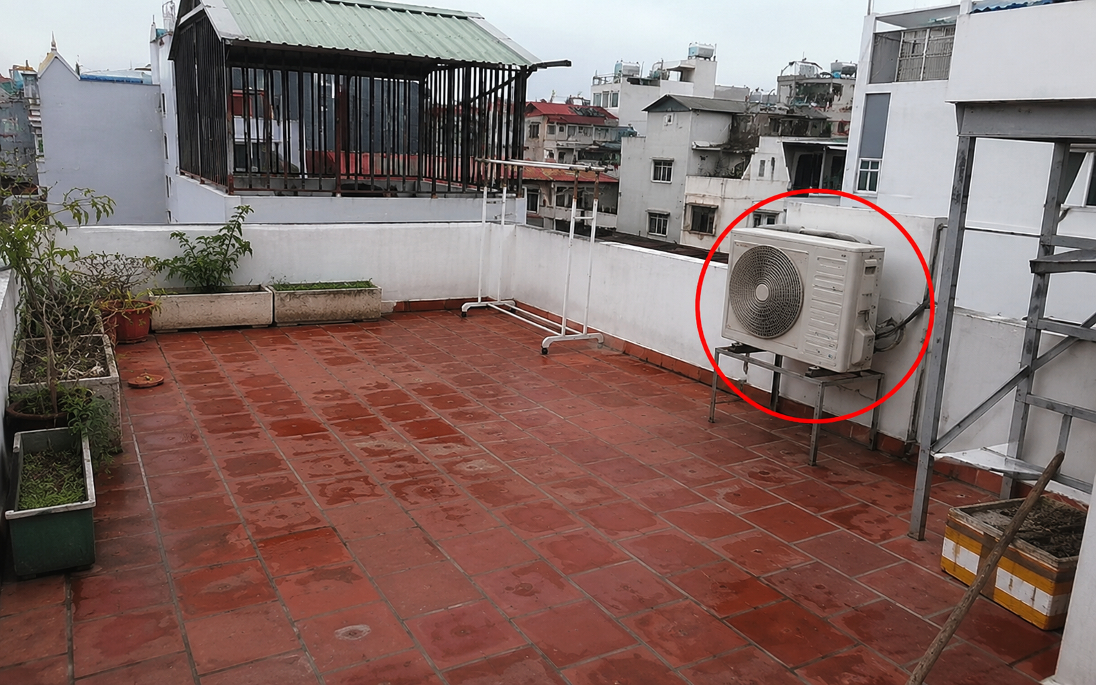 Lời khuyên cho những gia đình đặt cục nóng điều hòa trên sân thượng