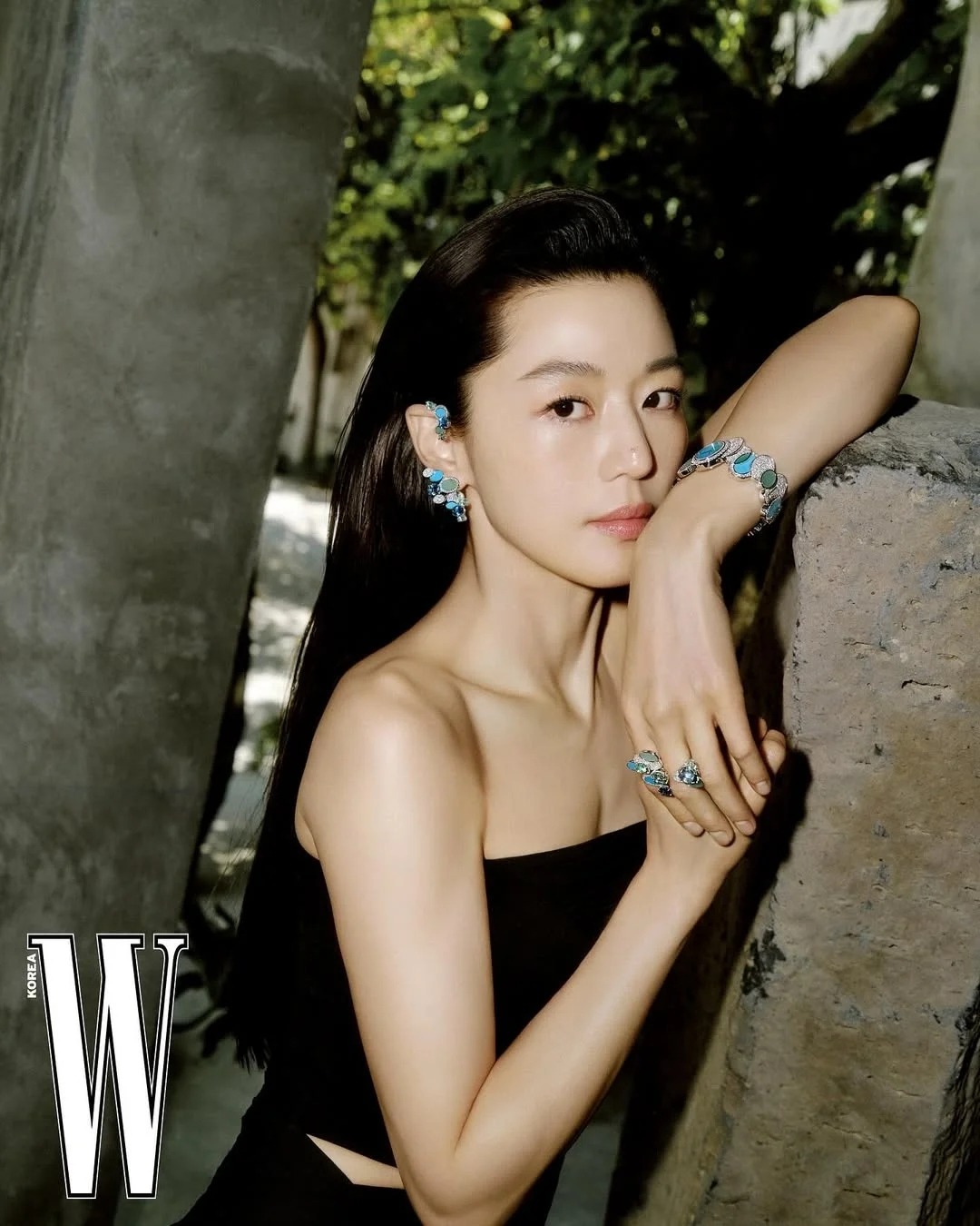 Jeon Ji Hyun từng lên tiếng về gốc gác của mình nhưng chừng ấy vẫn chưa đủ sức dập tắt được tin đồn cô là người gốc Hoa. Ảnh: Naver