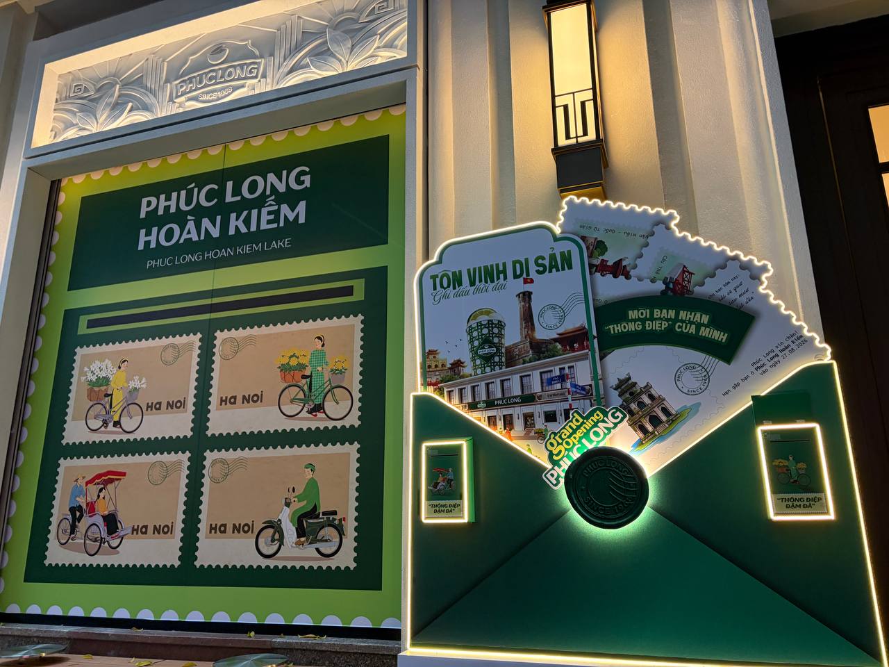 Đi một vòng Phúc Long mới bên Hồ Gươm mới hiểu vì sao người ta chấp nhận chờ 30 phút chỉ để có vị trí này!