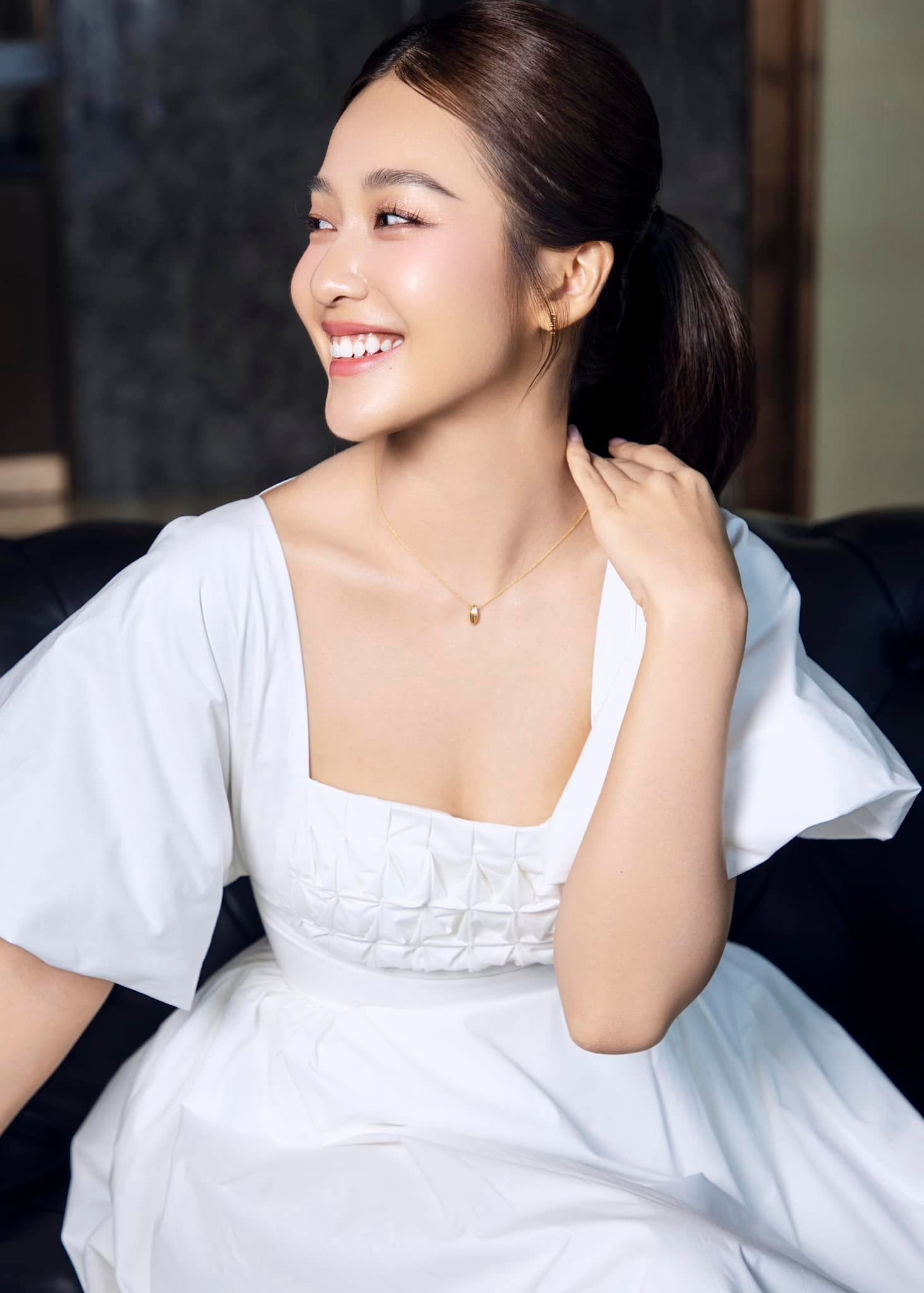 Netizen mong chờ ngày Khả Ngân thành cô dâu, bước vào lễ đường thuộc về mình 