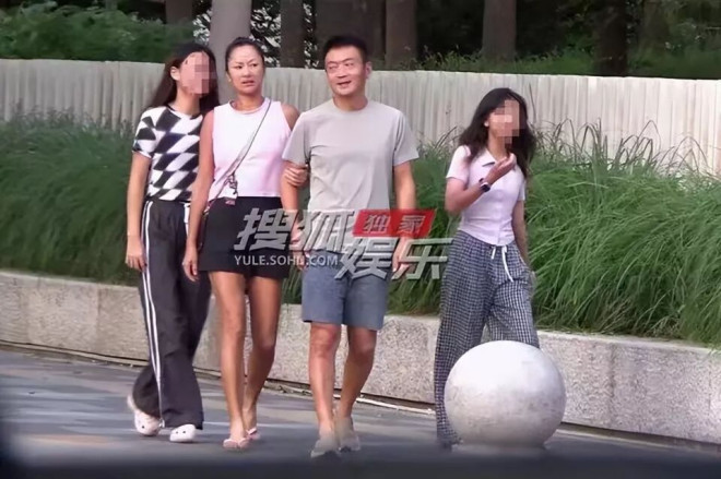 Chị Đẹp sống với chồng cơ trưởng 7 năm không hôn thú, phải viết thư xin được làm mẹ kế nuôi 2 con riêng