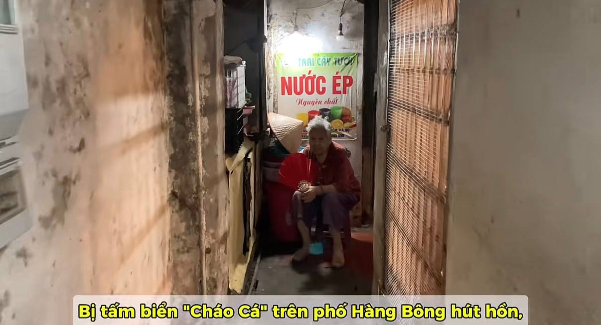 Khách Nhật lần đầu ăn cháo cá Hà Nội, ví hương vị như “vô tình chạm mắt một mỹ nhân”