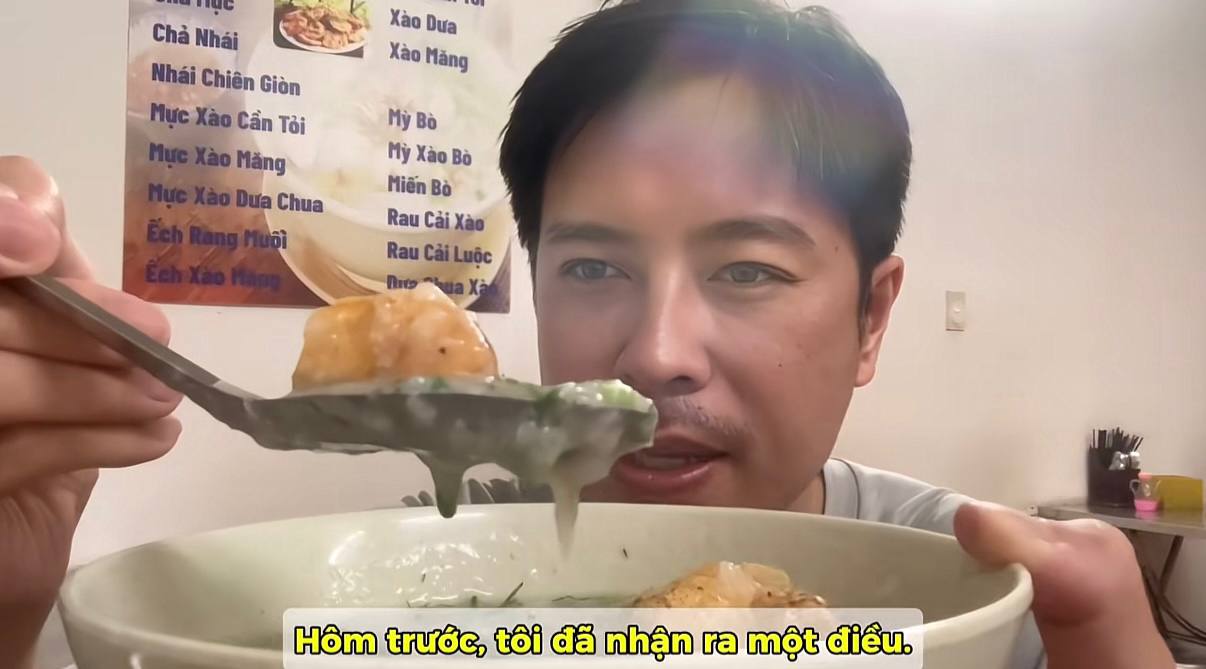 Khách Nhật lần đầu ăn cháo cá Hà Nội, ví hương vị như “vô tình chạm mắt một mỹ nhân”