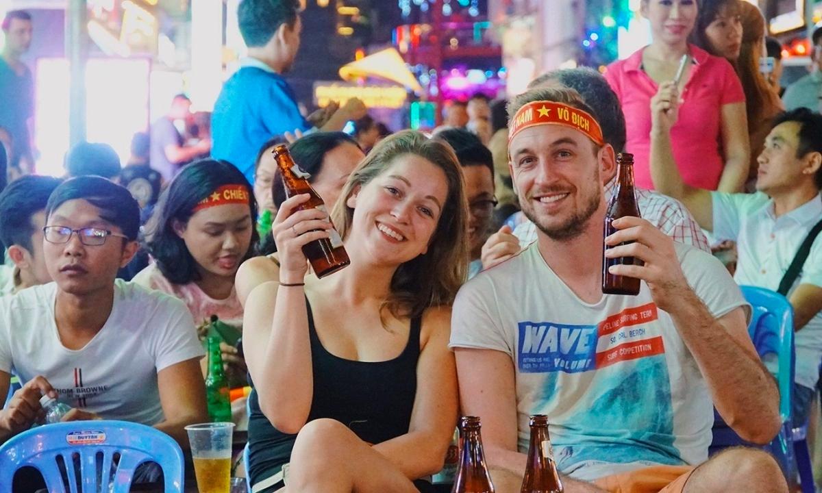 Để bảo vệ túi tiền và sự an toàn của bản thân, du khách đã uống rượu bia thì tuyệt đối không lái xe. Ảnh minh hoạ