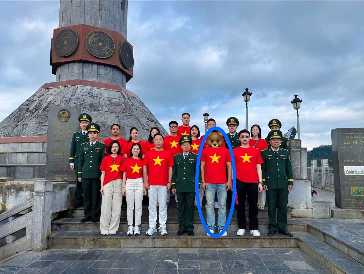 Ngay sau đó, Trâm Anh đăng bức ảnh 