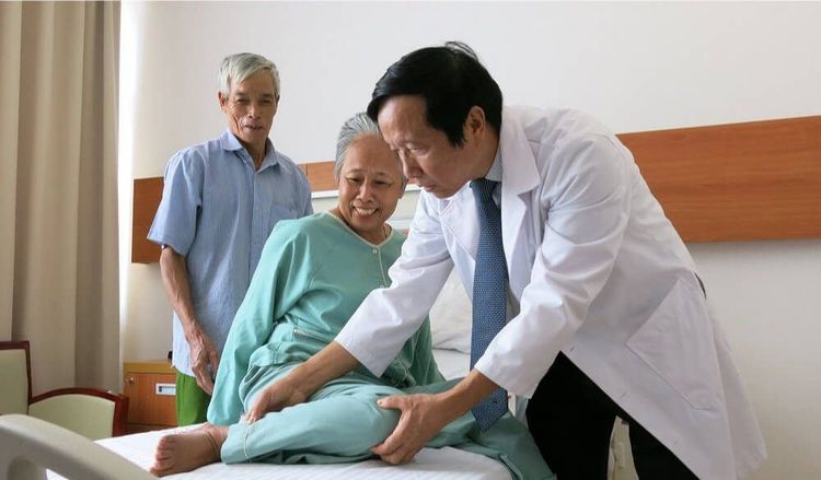 Trung tâm công nghệ gen nghìn tỷ của tỷ phú Phạm Nhật Vượng: Tiên phong liệu pháp