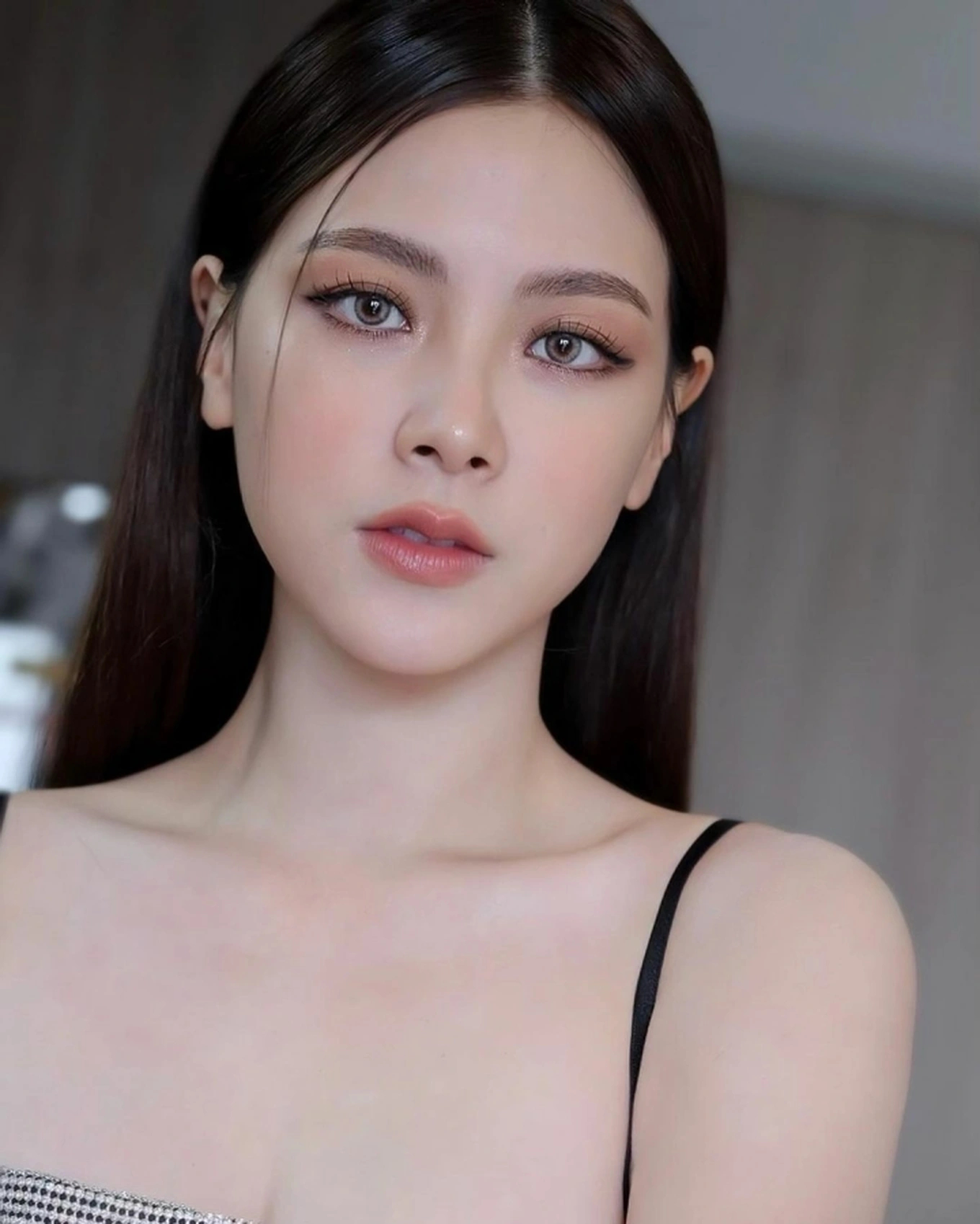 Baifern được yêu thích khắp châu Á nhờ loạt phim điện ảnh lẫn truyền hình hot hòn họt. Ảnh: X