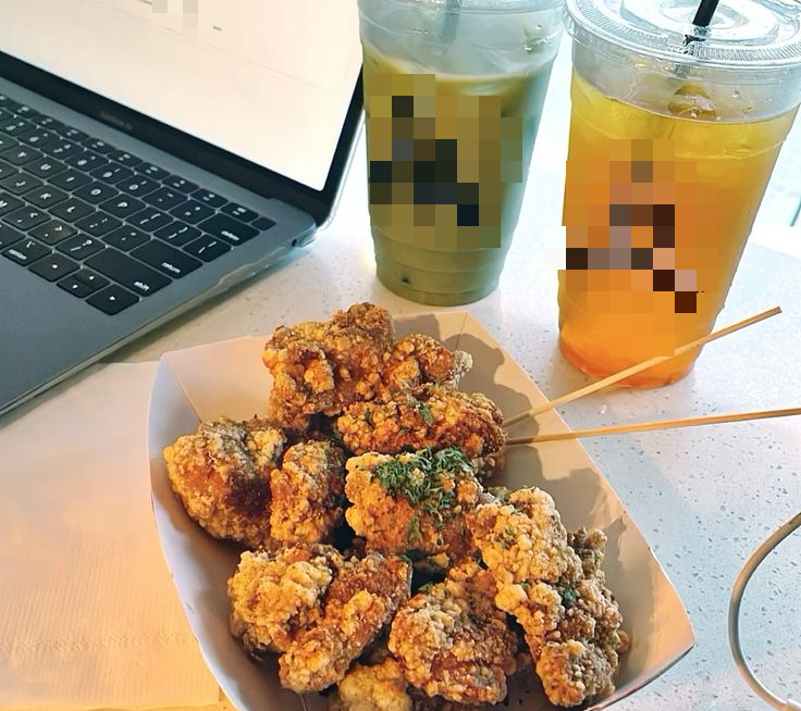 Gần như ngày nào chàng trai này cũng ăn đồ chiên rán và uống trà sữa, nước ngọt (Ảnh minh họa)