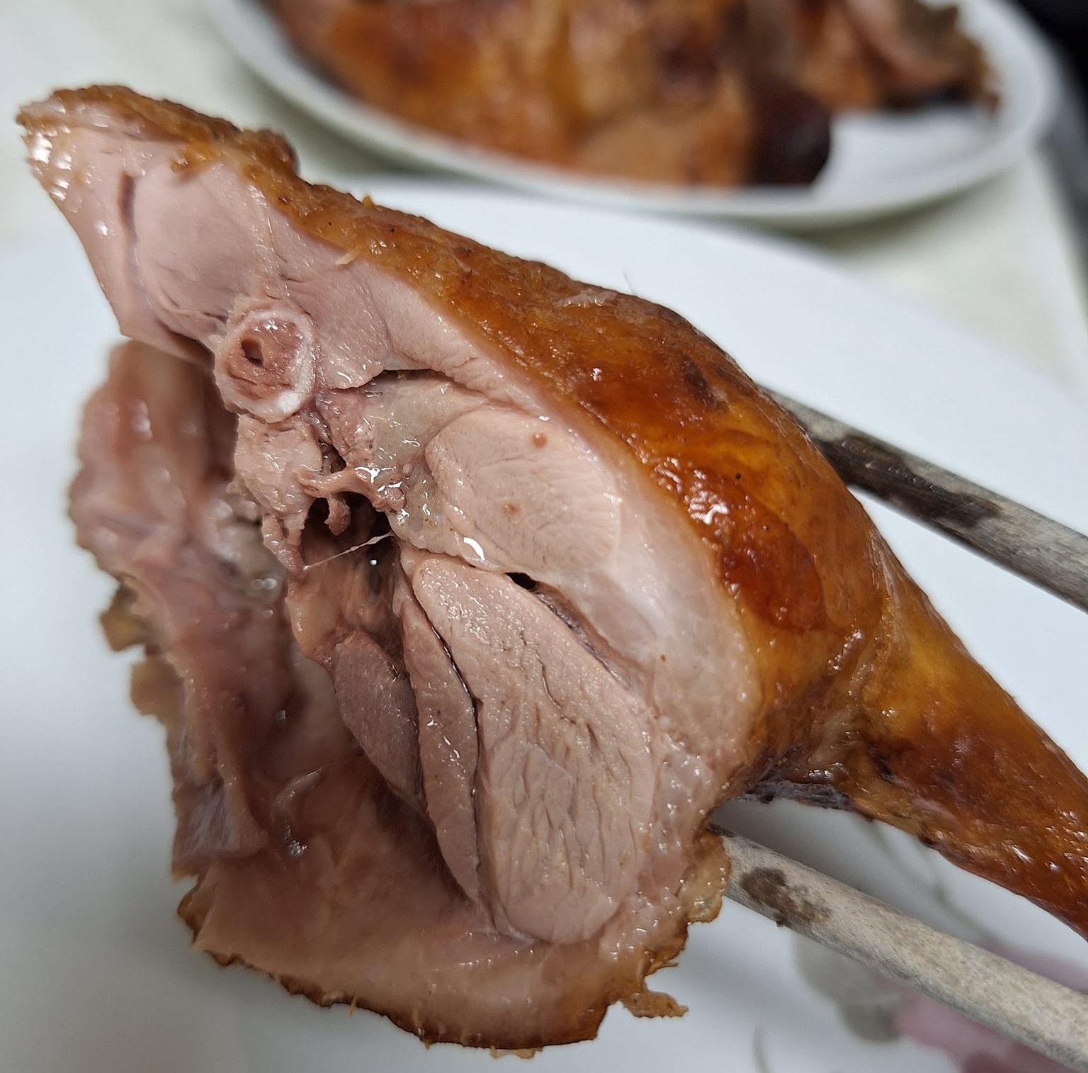 Ăn thịt vịt vừa phải tốt cho tim mạch (Ảnh minh họa)