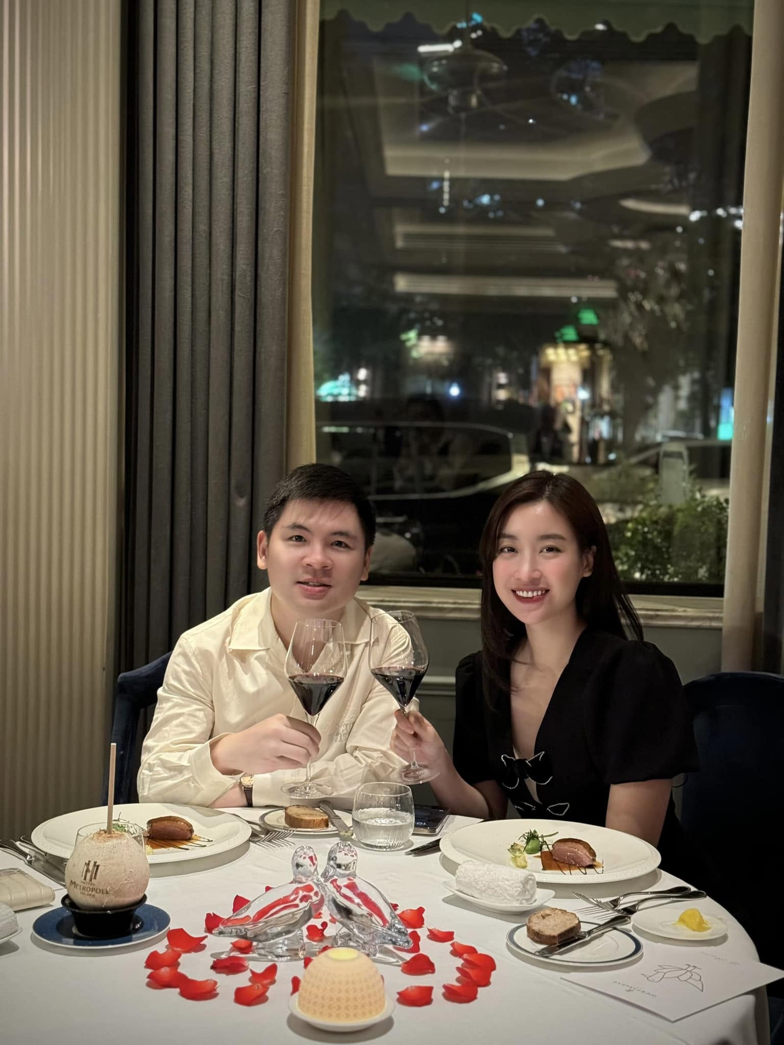Cô có hôn nhân hạnh phúc, lùi về chăm sóc tổ ấm nhỏ và kinh doanh.