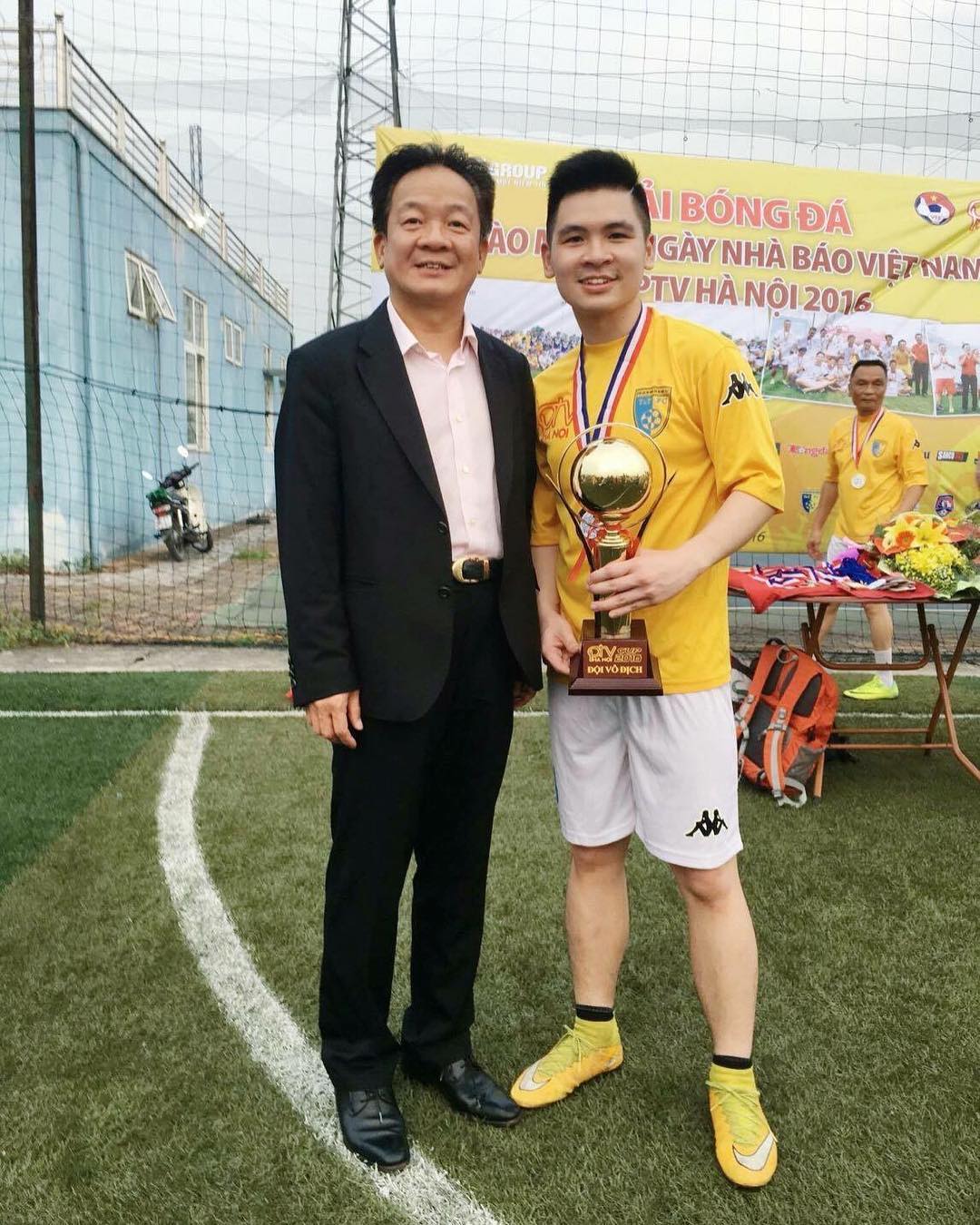 Đỗ Vinh Quang và cha - Bầu Hiển
