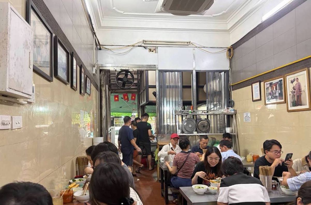 Phở Thìn Lò Đúc 5 năm tăng giá 5 lần, ăn một bát giờ cũng phải đắn đo