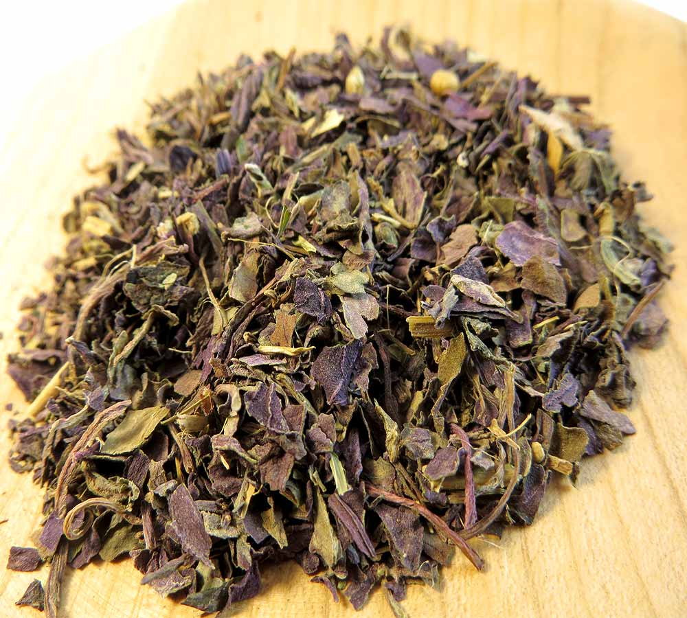 Dù là húng quế tươi hay phơi khô, đều không được dùng vô tội vạ sẽ phản tác dụng (Ảnh minh họa)