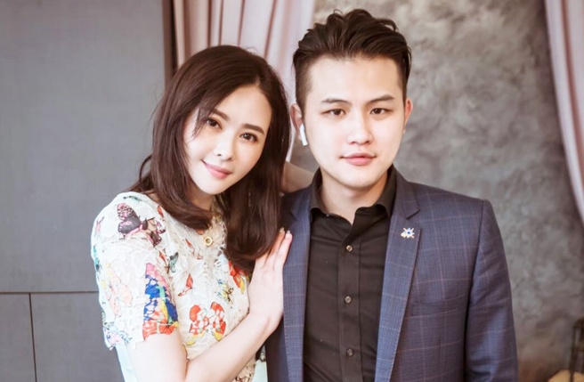 Tiêu Thục Thận - Lương Hiên An liên tục dính tin rạn nứt hôn nhân trong nhiều năm qua. Ảnh: Line Today