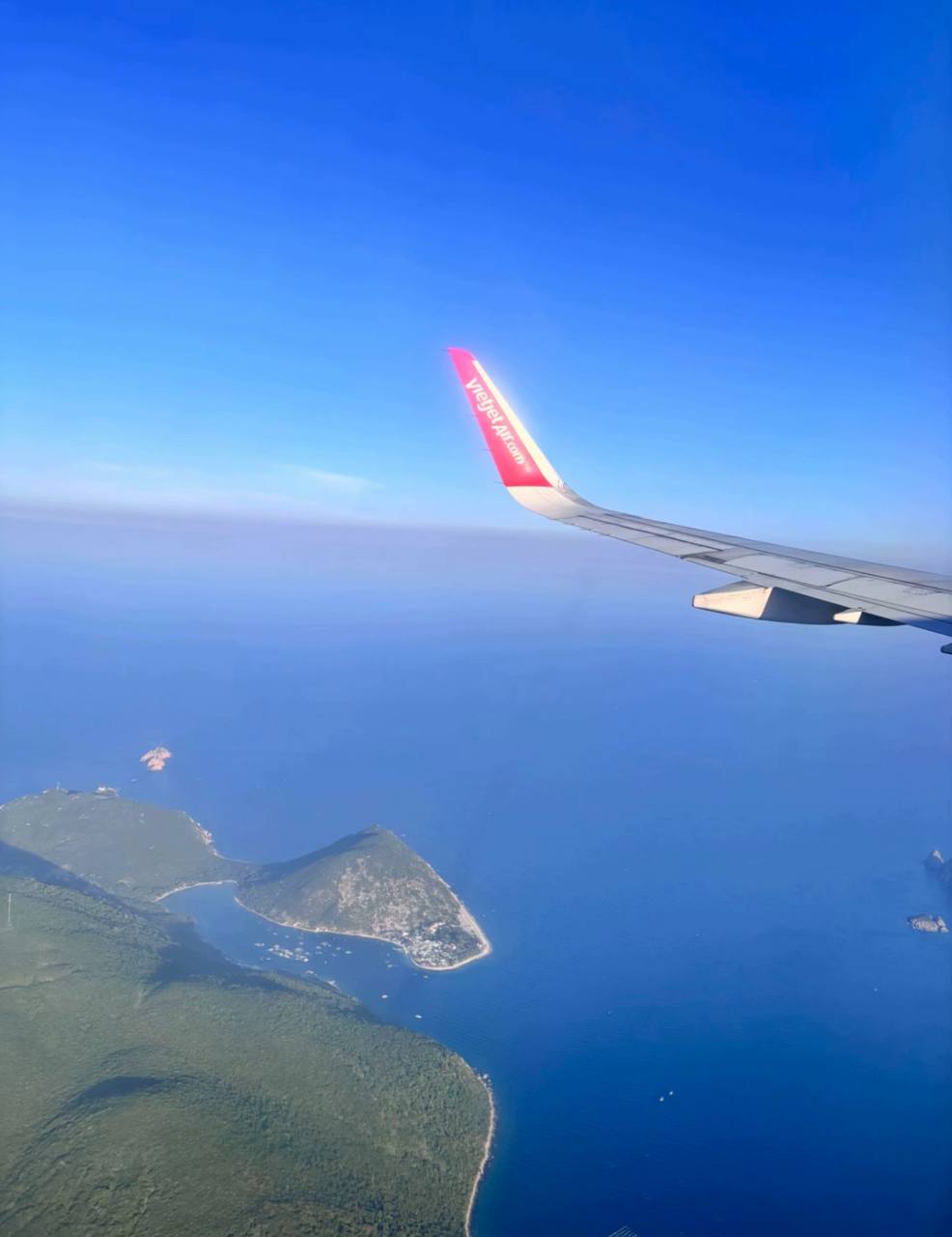 Vì sao bay Sài Gòn - Cam Ranh, cơ trưởng phải bật loa nhắc: