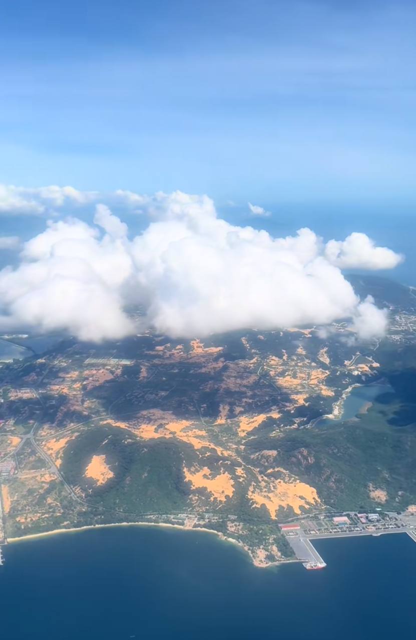 Vì sao bay Sài Gòn - Cam Ranh, cơ trưởng phải bật loa nhắc: