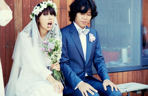 Chồng Lee Hyori biến mất bất thường khỏi showbiz Hàn Quốc. Ảnh: X.