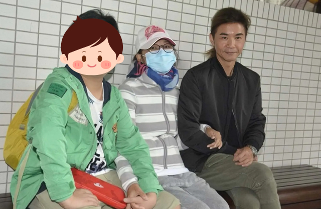 Mặc cảm ngoại hình biến đổi khiến Trần Tồn Chính tự ti, mắc thêm chứng trầm cảm. Mỗi khi ra ngoài, cô đều mặc đồ kín mít từ đầu đến chân. Ảnh: On.